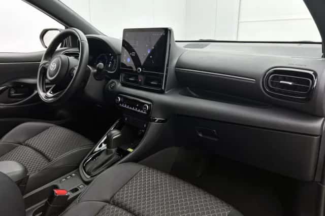 Toyota Yaris (2025) thumbnail 6