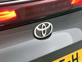 Toyota C-HR (2025) thumbnail 19