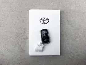 Toyota C-HR (2025) thumbnail 31
