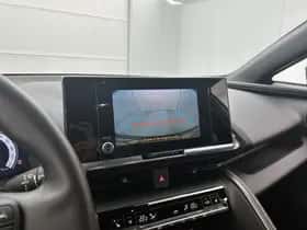 Toyota C-HR (2025) thumbnail 8
