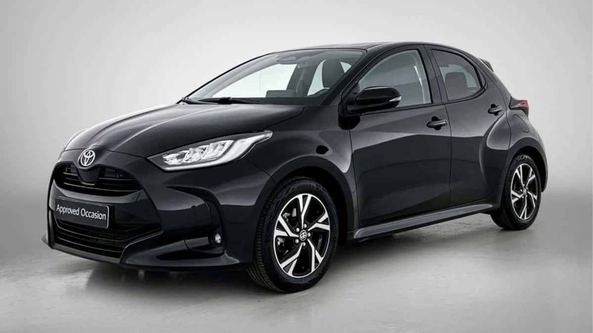 Toyota Yaris (2025) — foto 1