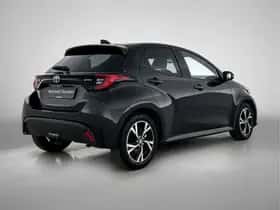 Toyota Yaris (2025) thumbnail 2