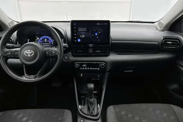 Toyota Yaris (2025) thumbnail 4