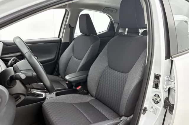 Toyota Yaris (2021) thumbnail 6