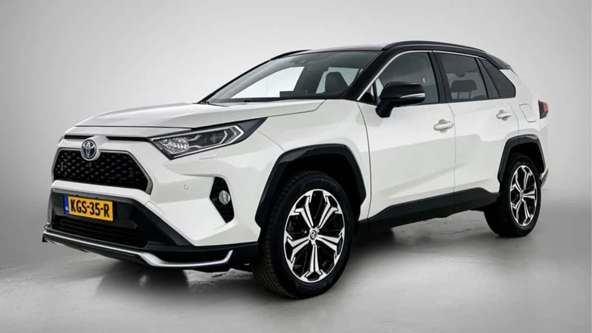 Toyota RAV4 (2021) — foto 1