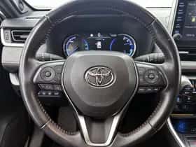 Toyota RAV4 (2021) thumbnail 17