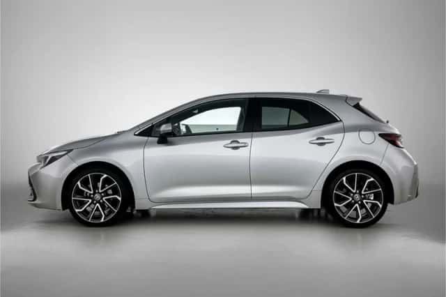 Toyota Corolla (2023) thumbnail 3