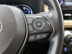 Toyota RAV4 (2021) thumbnail 15