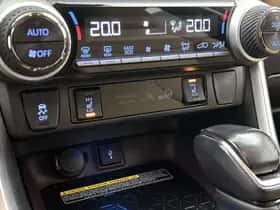 Toyota RAV4 (2021) thumbnail 20