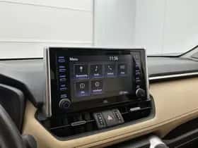 Toyota RAV4 (2021) thumbnail 8
