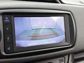 Toyota Yaris (2020) thumbnail 8