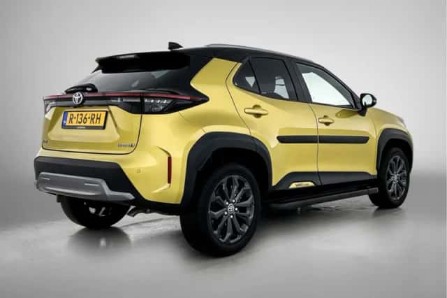Toyota Yaris_Cross (2022) thumbnail 2