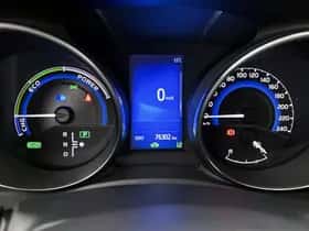 Toyota Auris (2017) thumbnail 4
