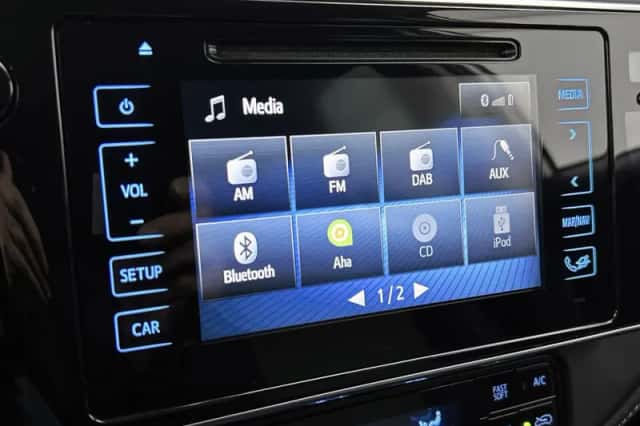 Toyota Auris (2017) thumbnail 6
