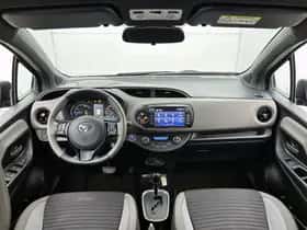 Toyota Yaris (2018) thumbnail 4