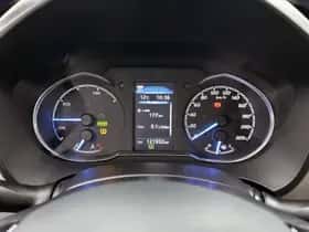 Toyota Yaris (2018) thumbnail 5