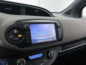 Toyota Yaris (2018) thumbnail 8