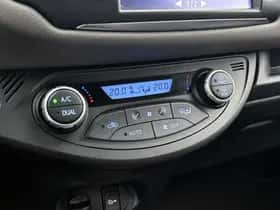 Toyota Yaris (2018) thumbnail 9