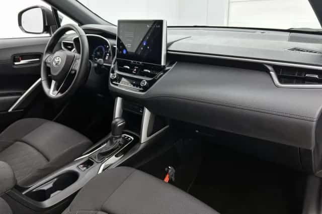 Toyota Corolla_Cross (2025) thumbnail 6