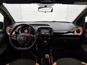 Toyota Aygo (2021) thumbnail 4