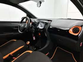 Toyota Aygo (2021) thumbnail 6