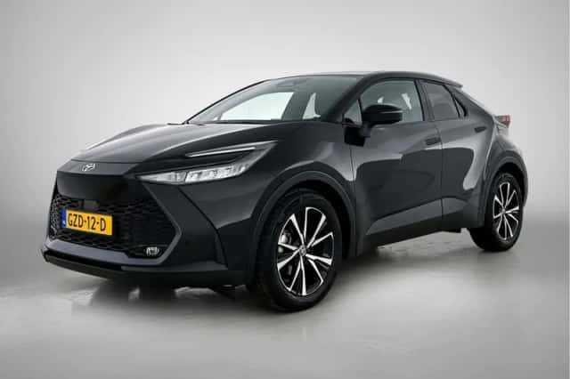 Toyota C-HR (2025) thumbnail 1