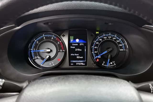 Toyota Hilux (2021) thumbnail 5