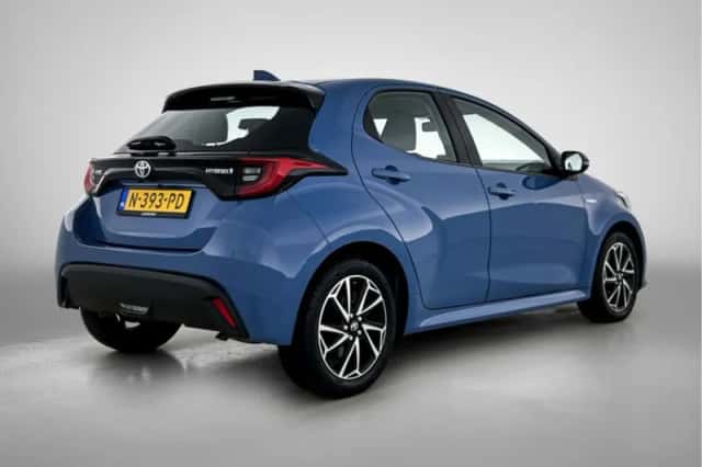 Toyota Yaris (2020) thumbnail 2