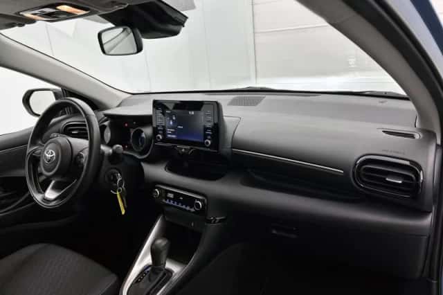 Toyota Yaris (2020) thumbnail 6