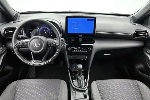 Toyota Yaris_Cross (2025) thumbnail 4