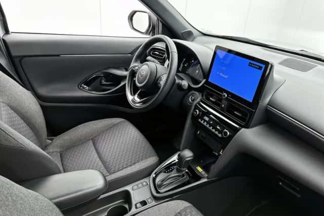 Toyota Yaris_Cross (2025) thumbnail 6