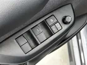 Toyota Yaris (2025) thumbnail 23