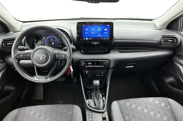 Toyota Yaris (2025) thumbnail 4