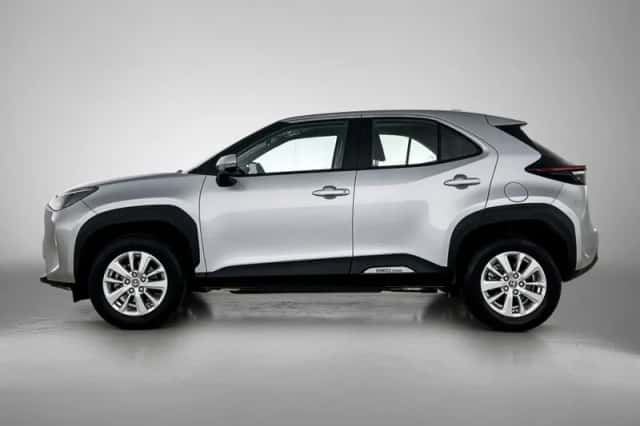 Toyota Yaris_Cross (2024) thumbnail 3