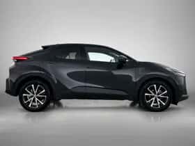 Toyota C-HR (2024) thumbnail 11