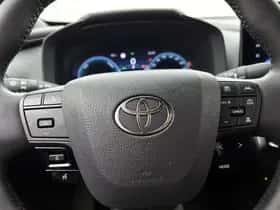 Toyota C-HR (2024) thumbnail 17