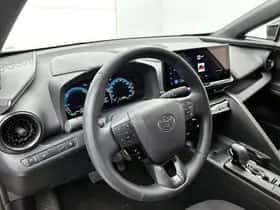 Toyota C-HR (2024) thumbnail 37