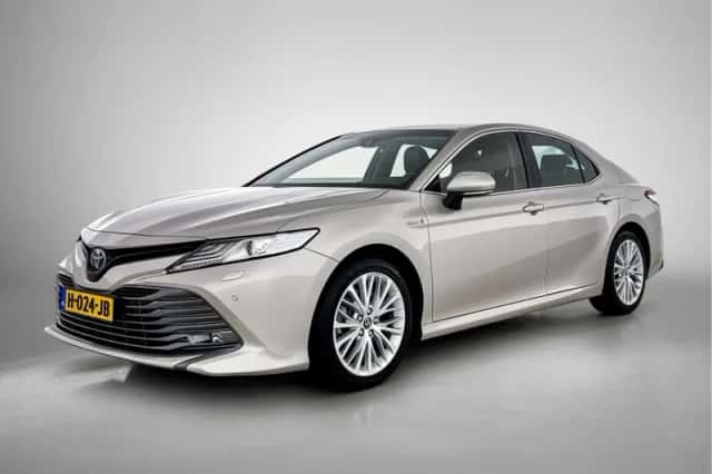 Toyota Camry (2020) thumbnail 1