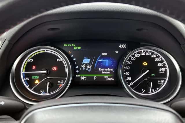 Toyota Camry (2020) thumbnail 5