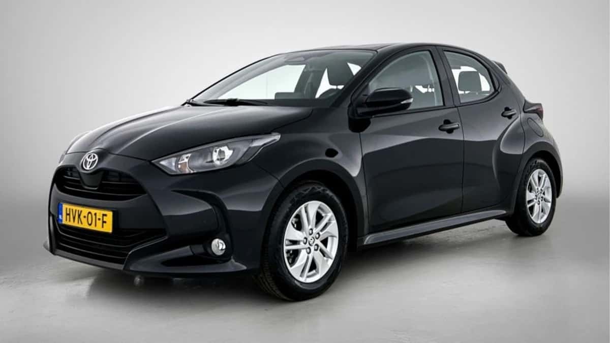 Toyota Yaris (2025) — foto 1
