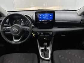 Toyota Yaris (2025) thumbnail 4