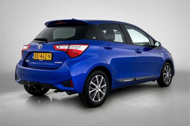 Toyota Yaris (2018) thumbnail 2