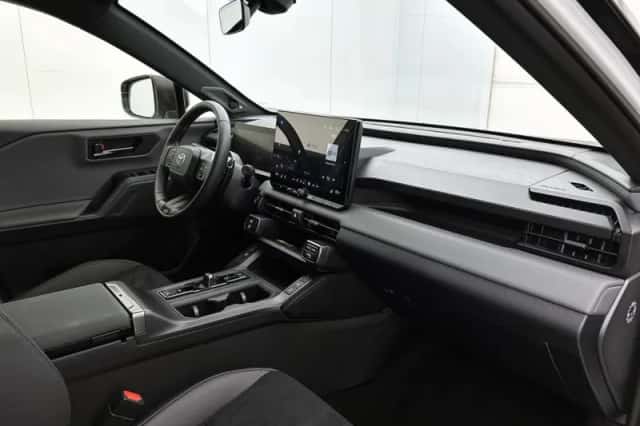 Toyota RAV4 (2026) thumbnail 6
