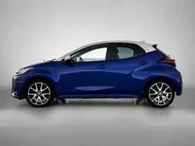 Toyota Yaris (2022) thumbnail 3