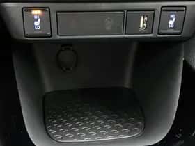 Toyota Yaris (2022) thumbnail 24