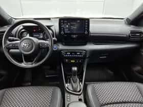 Toyota Yaris (2022) thumbnail 4