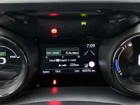 Toyota Yaris (2022) thumbnail 5