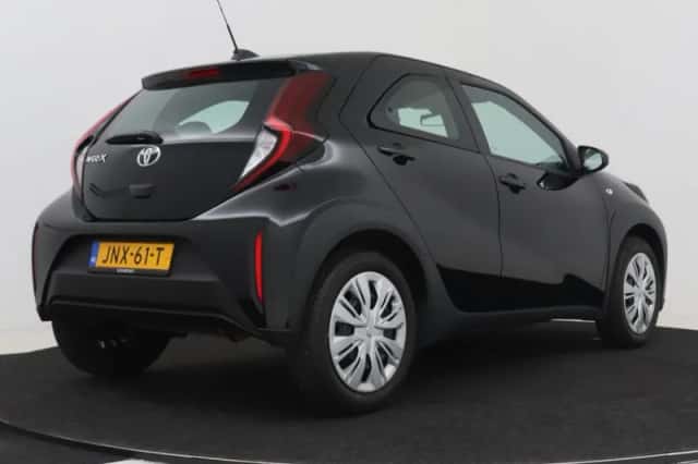 Toyota Aygo (2025) thumbnail 2