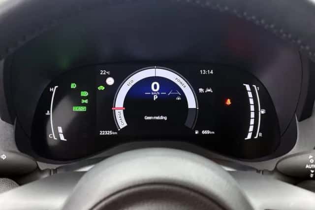 Toyota Yaris (2025) thumbnail 5