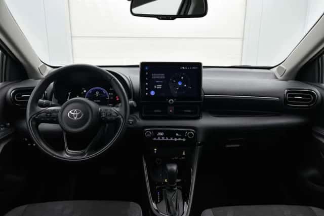 Toyota Yaris (2025) thumbnail 4